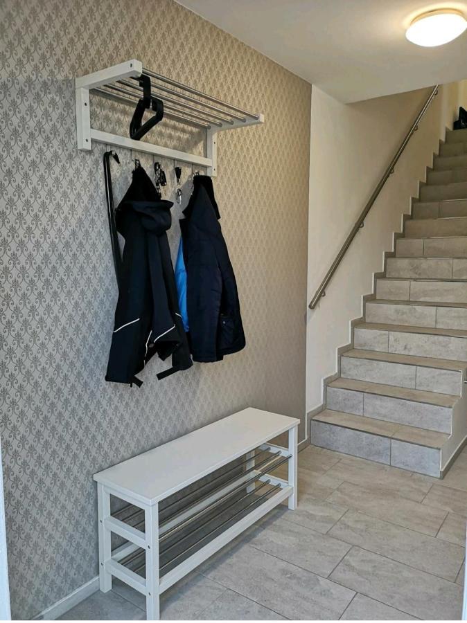 Modern Wohnen I Parkplatz I Wlan I Netflix I Balkon I 6 Schlafplaetze Apartment บาดเอินเฮาเซน ภายนอก รูปภาพ